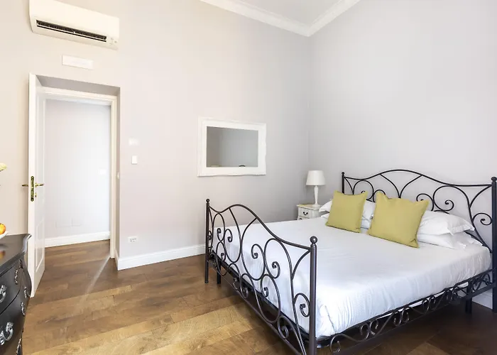 Guest house Spagna Art & - Ca Domus Collection 4*